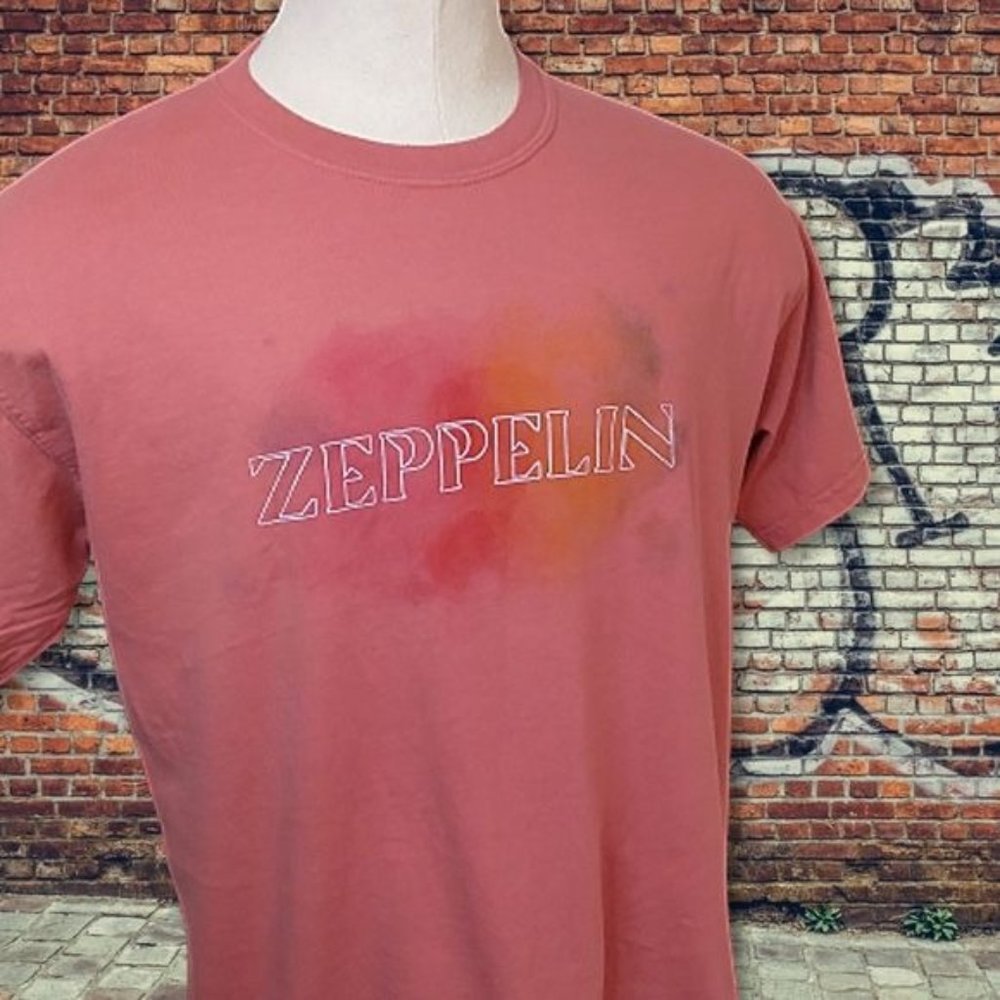 Zeppelin | Salmon Watercolor T-shirt Men's Large